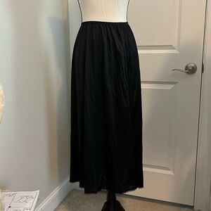 Vanity Fair Vintage Slip Skirt 💜